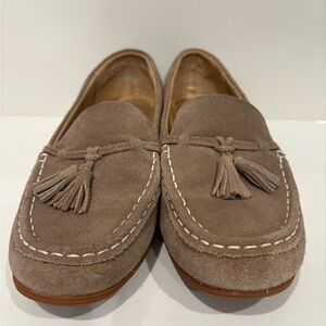 Trotters Dawson Tan Suede Tassel Loafers Size 10